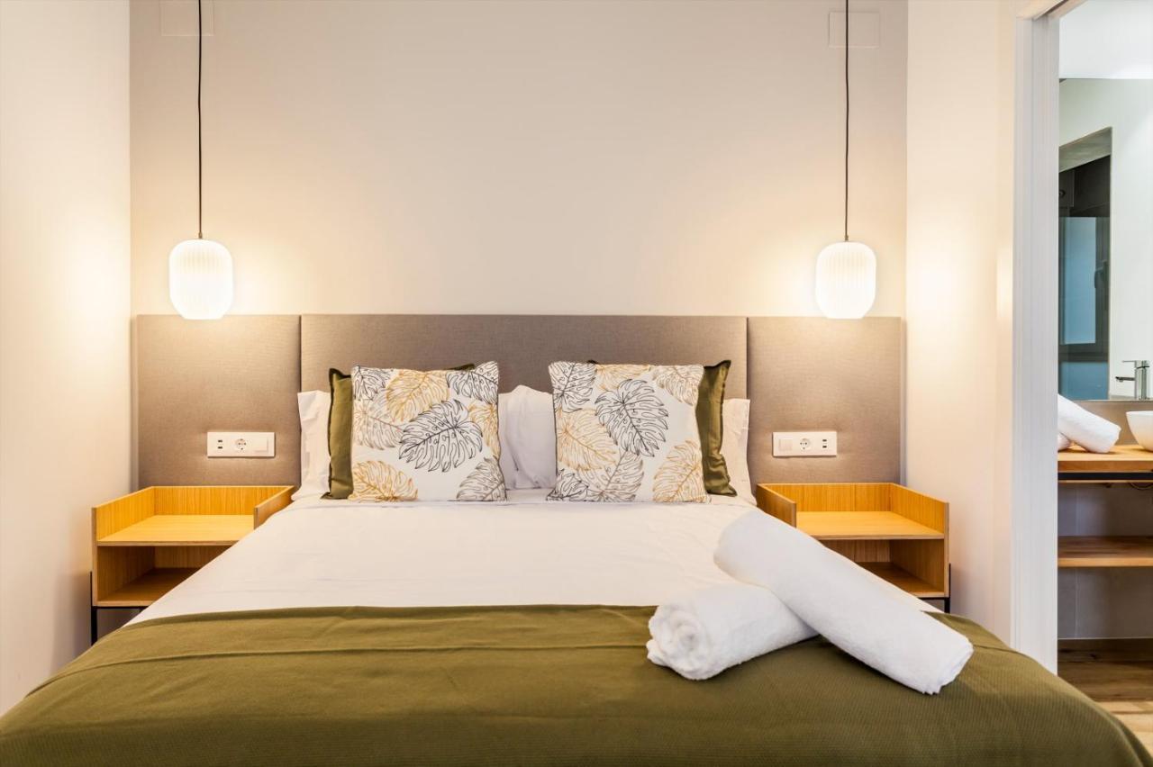 Puerto Beach Suites Valencia Buitenkant foto