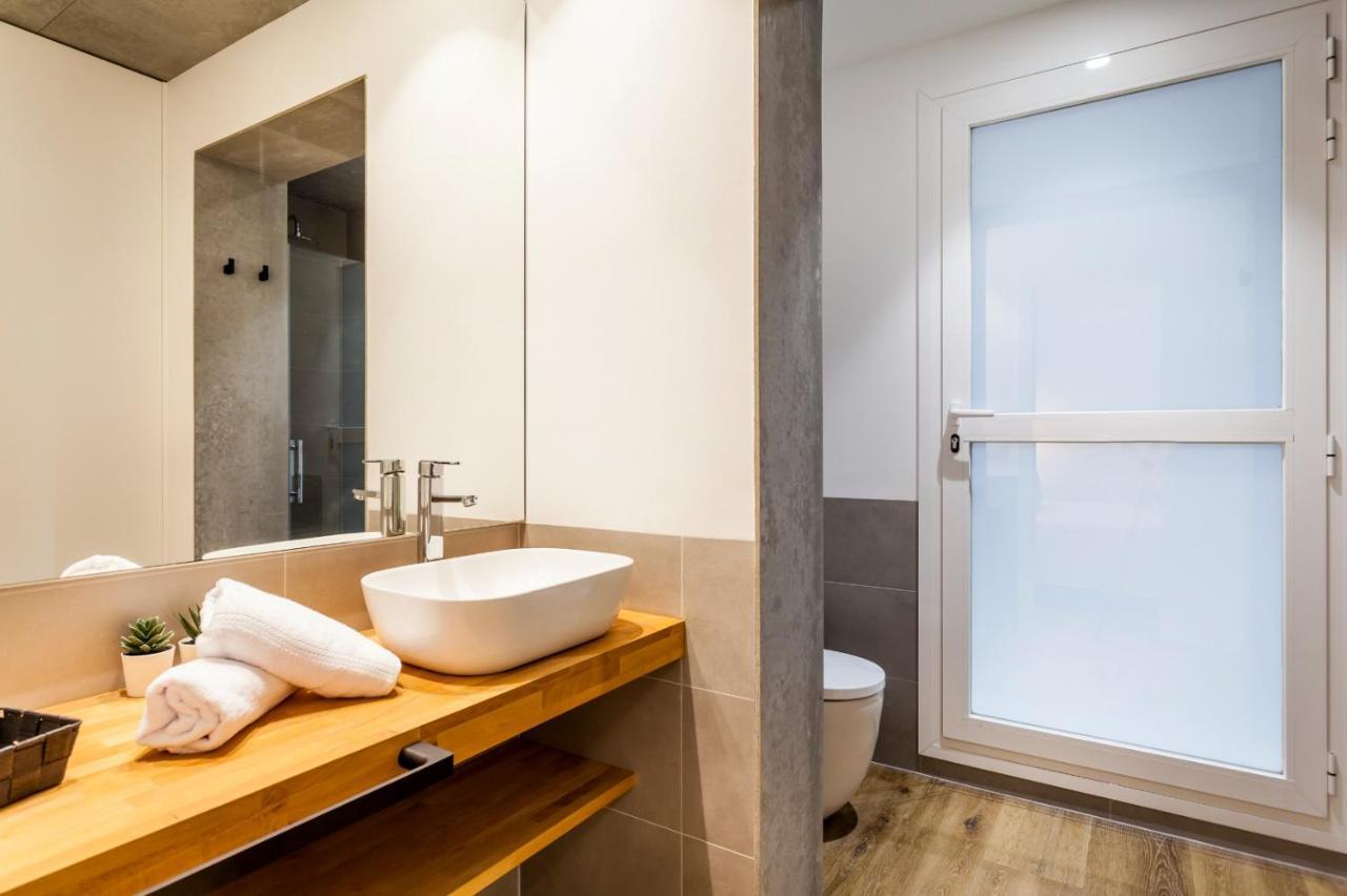 Puerto Beach Suites Valencia Buitenkant foto