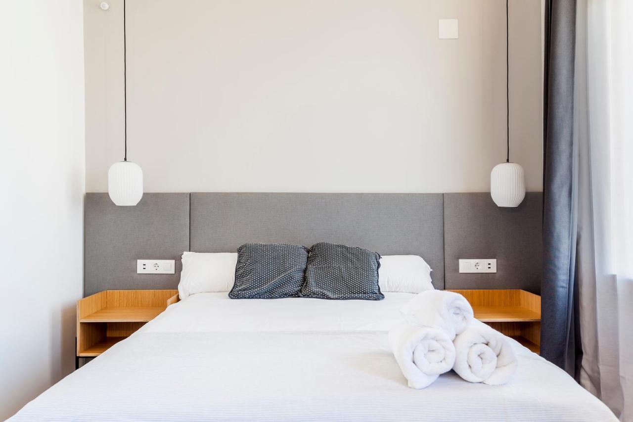 Puerto Beach Suites Valencia Buitenkant foto