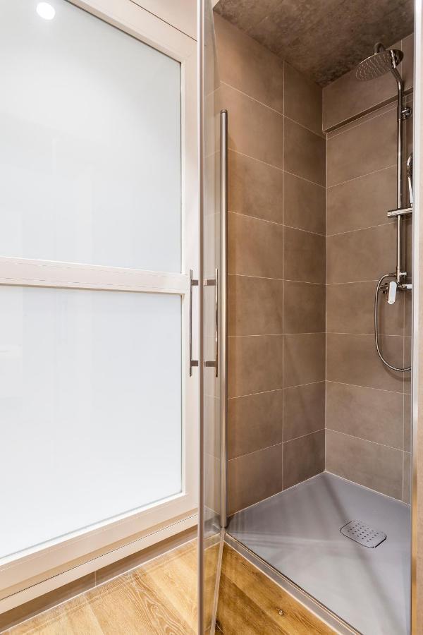 Puerto Beach Suites Valencia Buitenkant foto