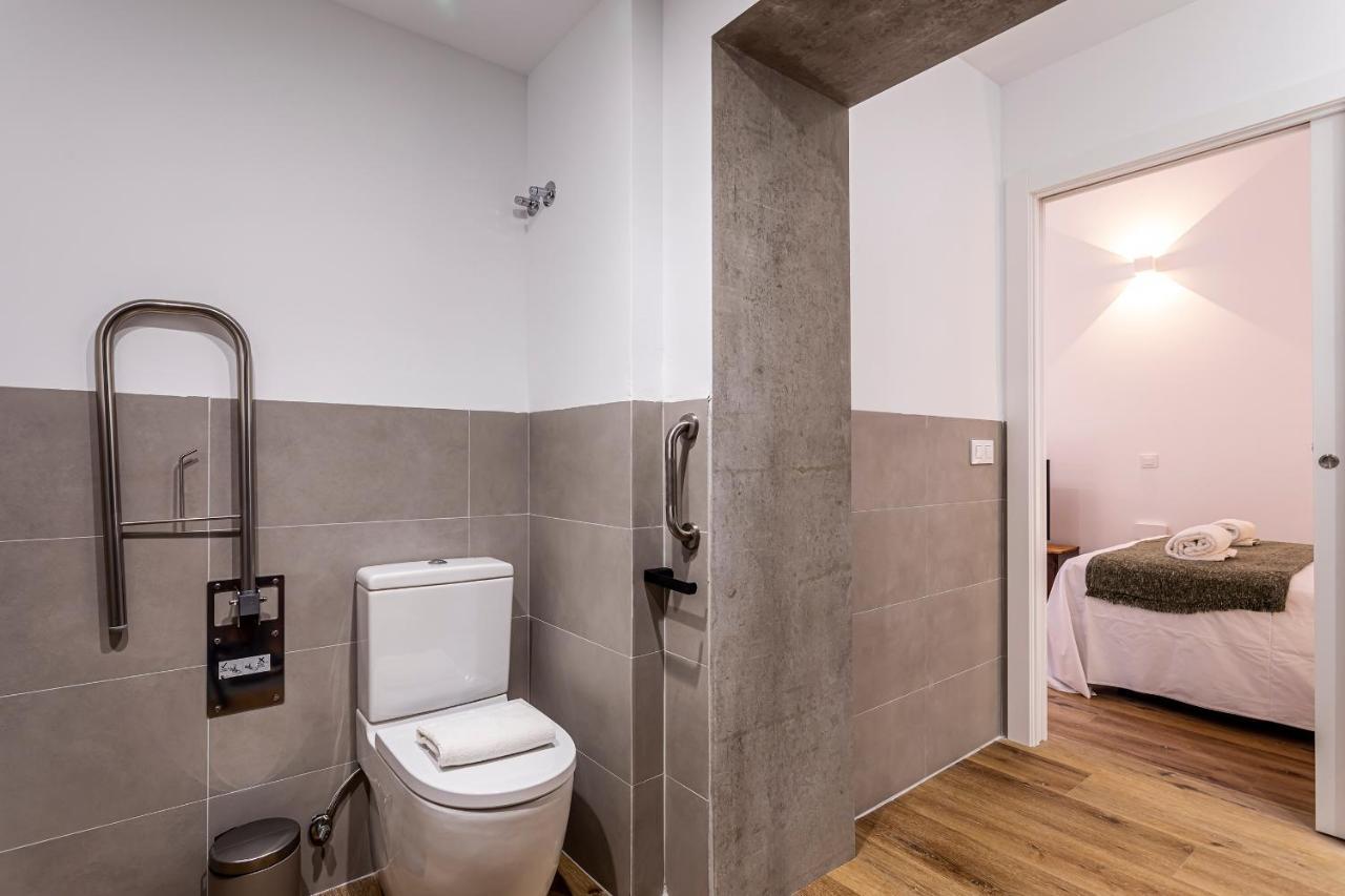 Puerto Beach Suites Valencia Buitenkant foto